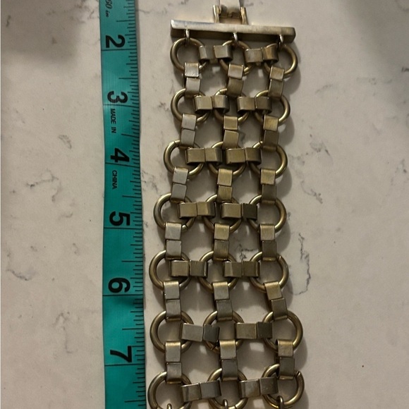 Vintage Chunky Gladiator Gold tone Link Chain Bracelet in Brass - Picture 7 of 11